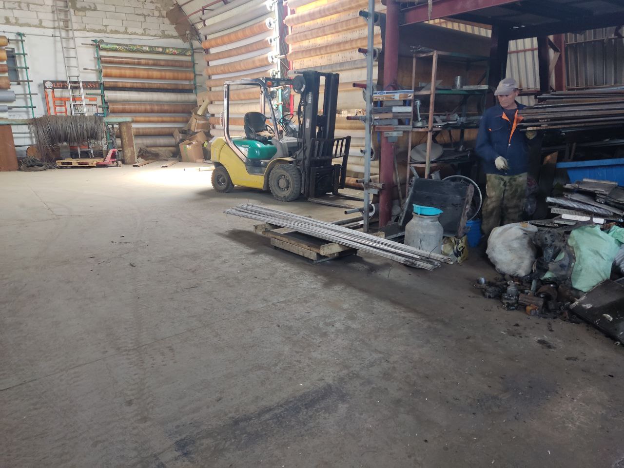 Новое поступление мелко сортовой кругляк из нержавейки.