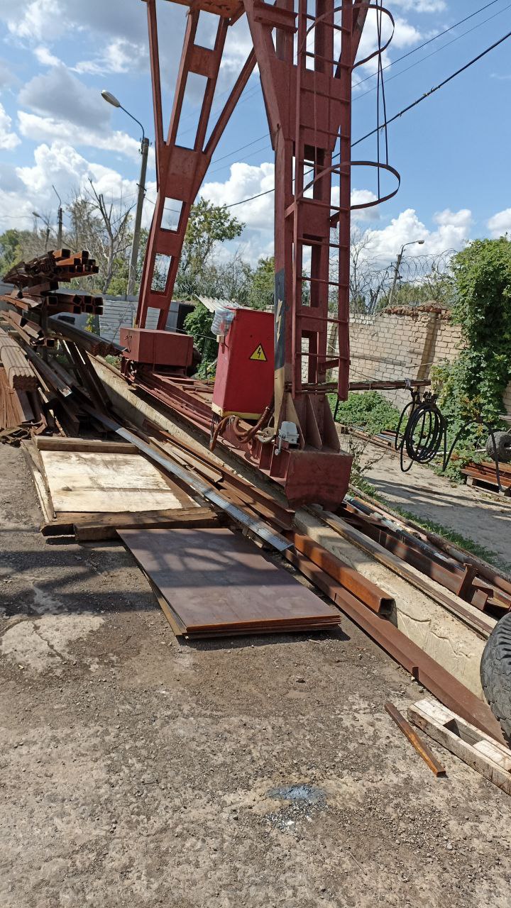 Только получили : лист стальной, толщина 8 мм.  