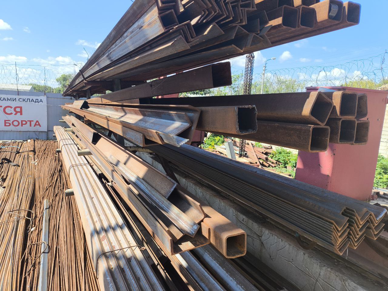 Поступил в продажу швеллер горячекатаный П12 и П14 