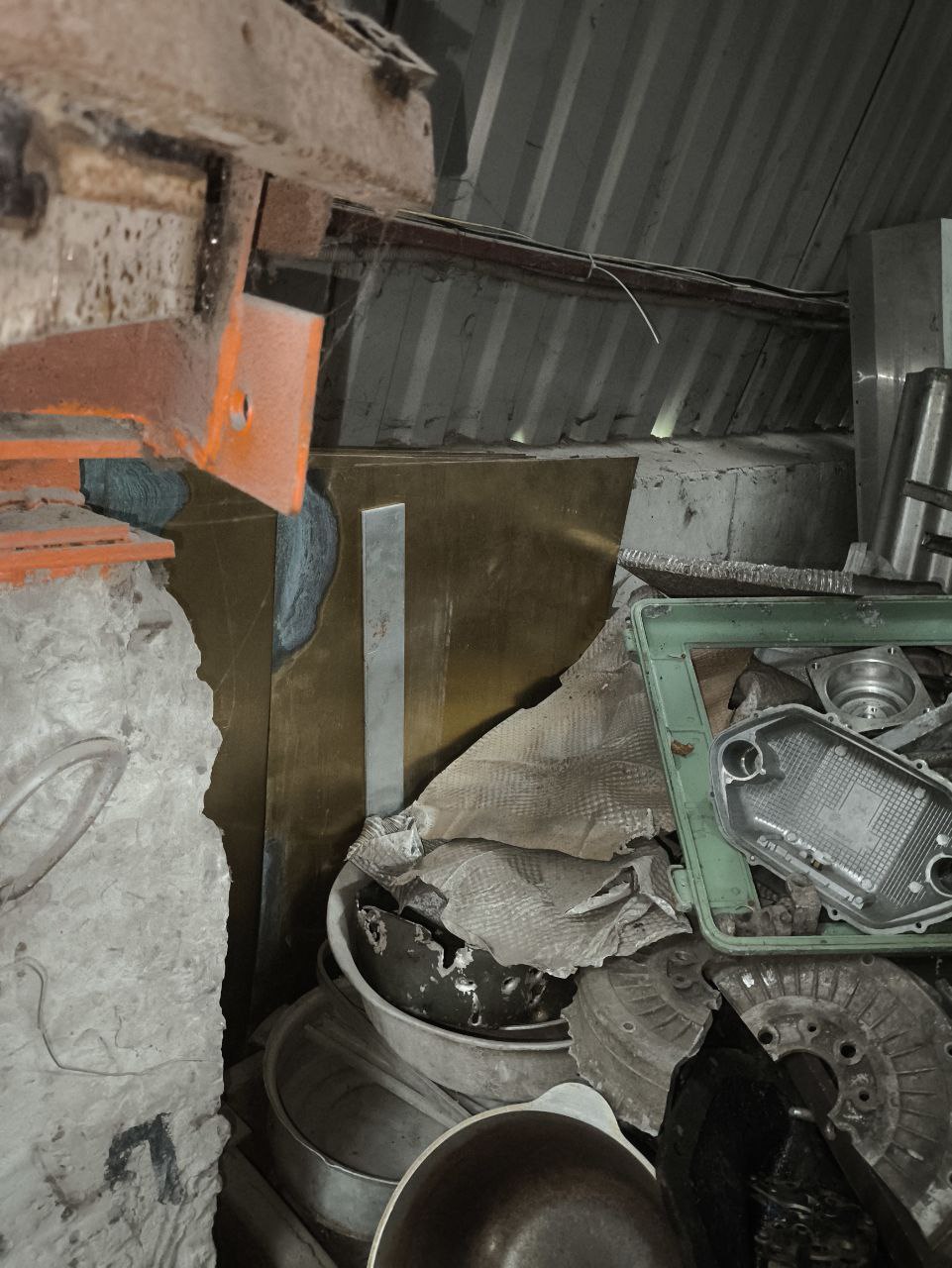 Поступил в продажу лист бронза толщина 1 Мм.